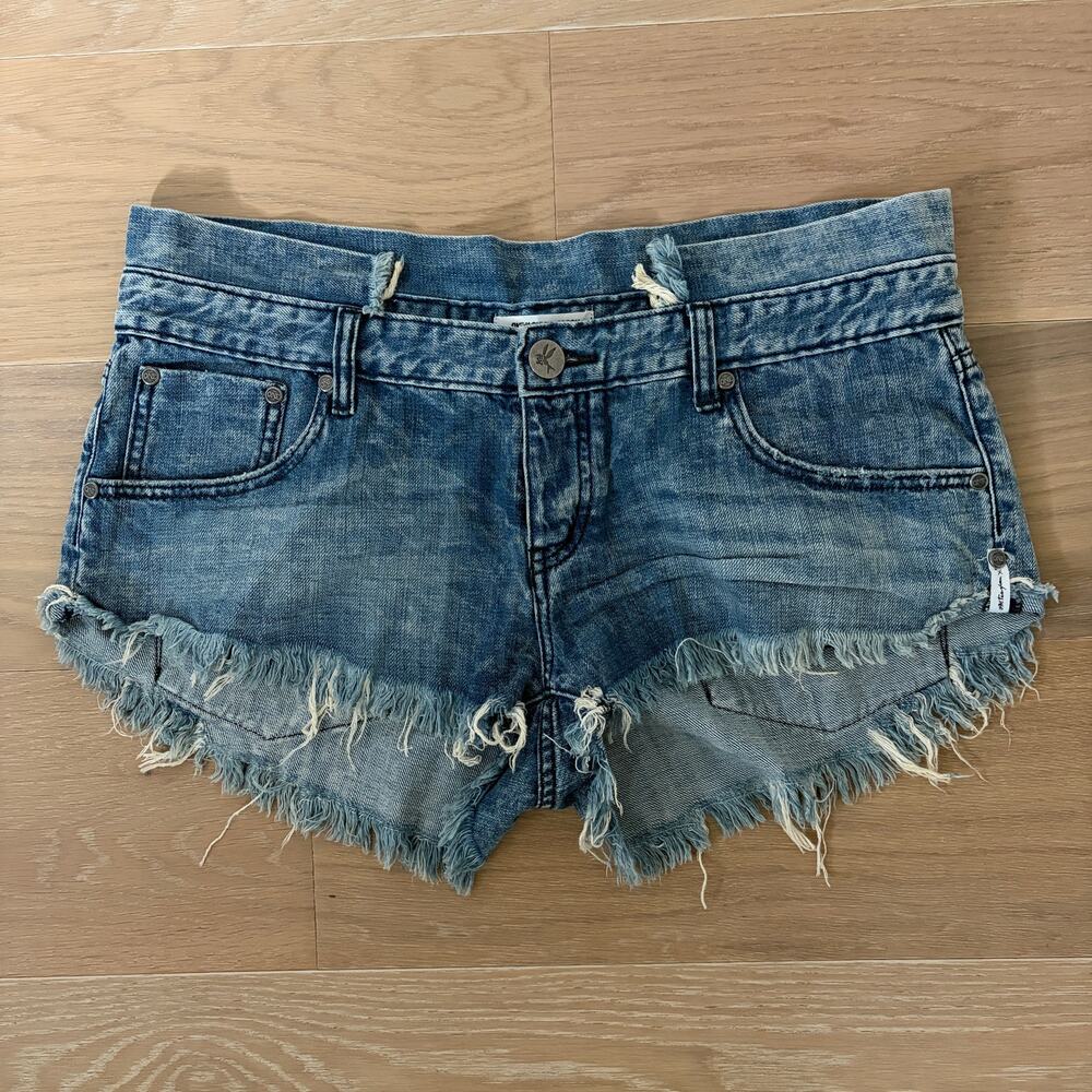 One Teaspoon NO 2's Low Waist Raw Curved Hem Denim Shorts sz 32